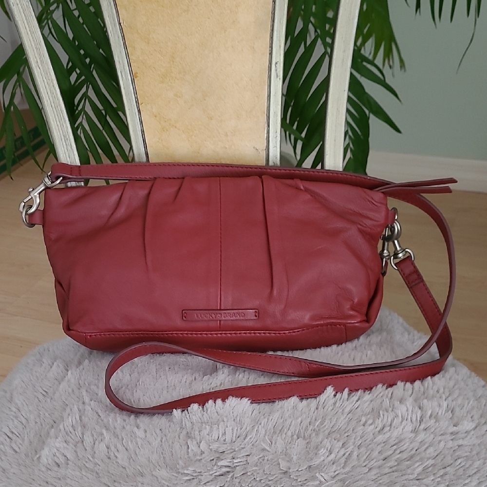Lucky Brand Leather Crossbody Bag ❤️